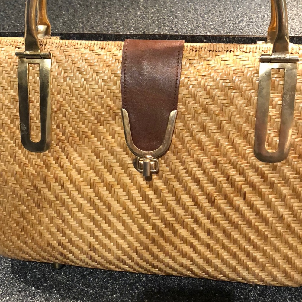 Super Cute Vintage Woven Purse, Spring Must-Have!